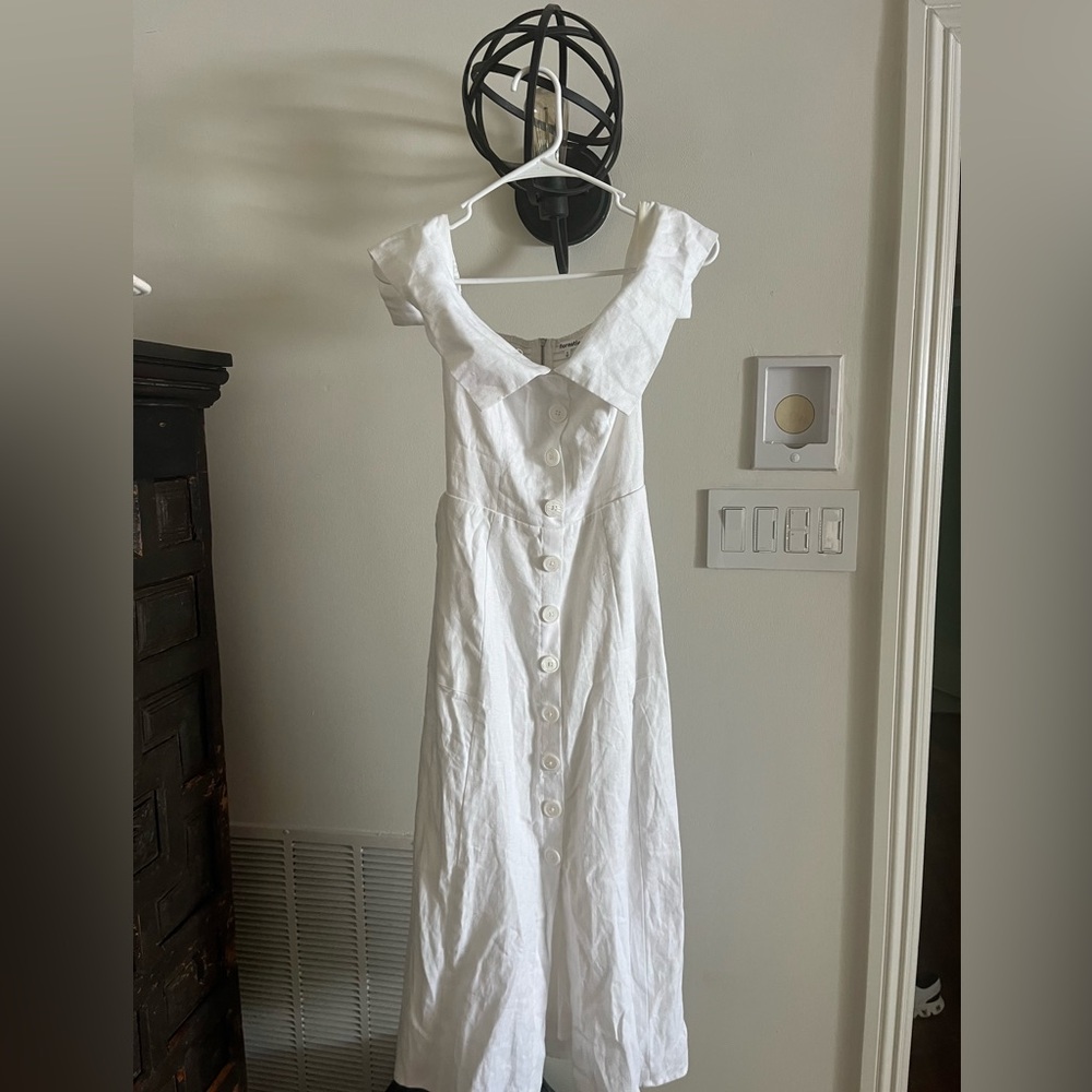 REFORMATION WHITE LINEN MIDI DRESS